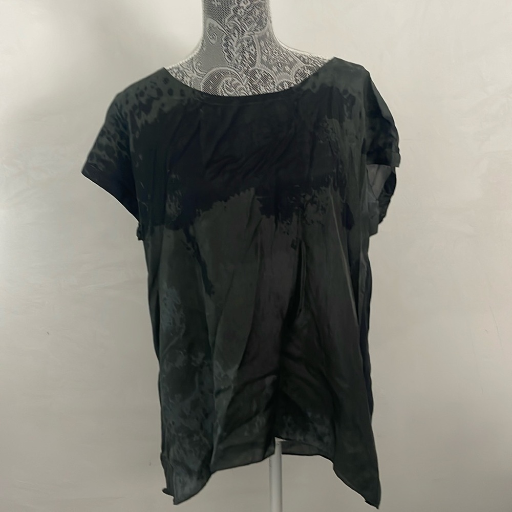 SZ L Eileen Fisher GRPHT Sea Spray Print Silk Scoop Neck H/LO Hem Top NWOT